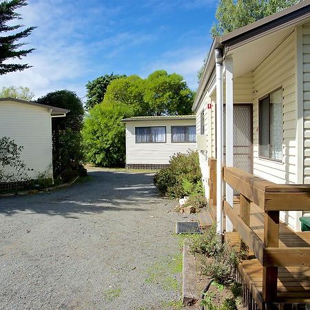 Triabunna Cabin & Caravan Park Exterior foto